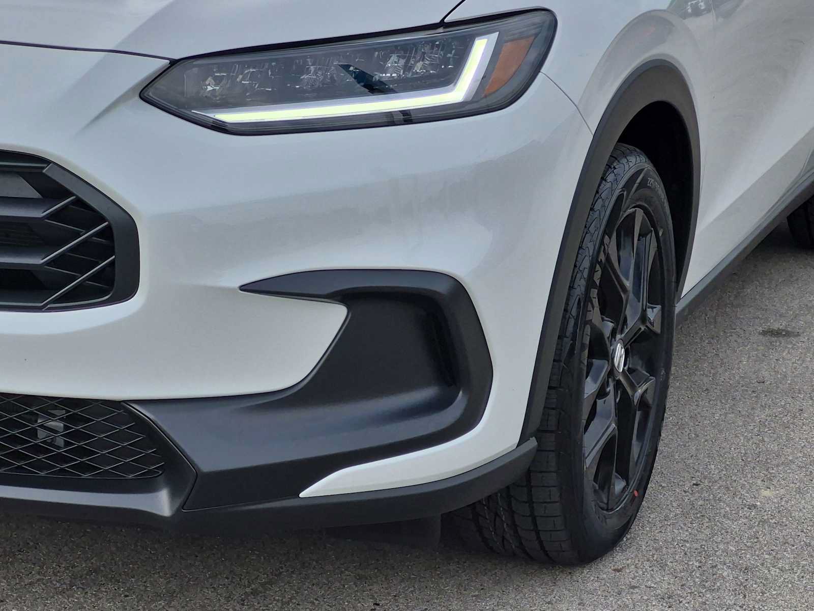 Certified 2025 Honda HR-V Sport image 11
