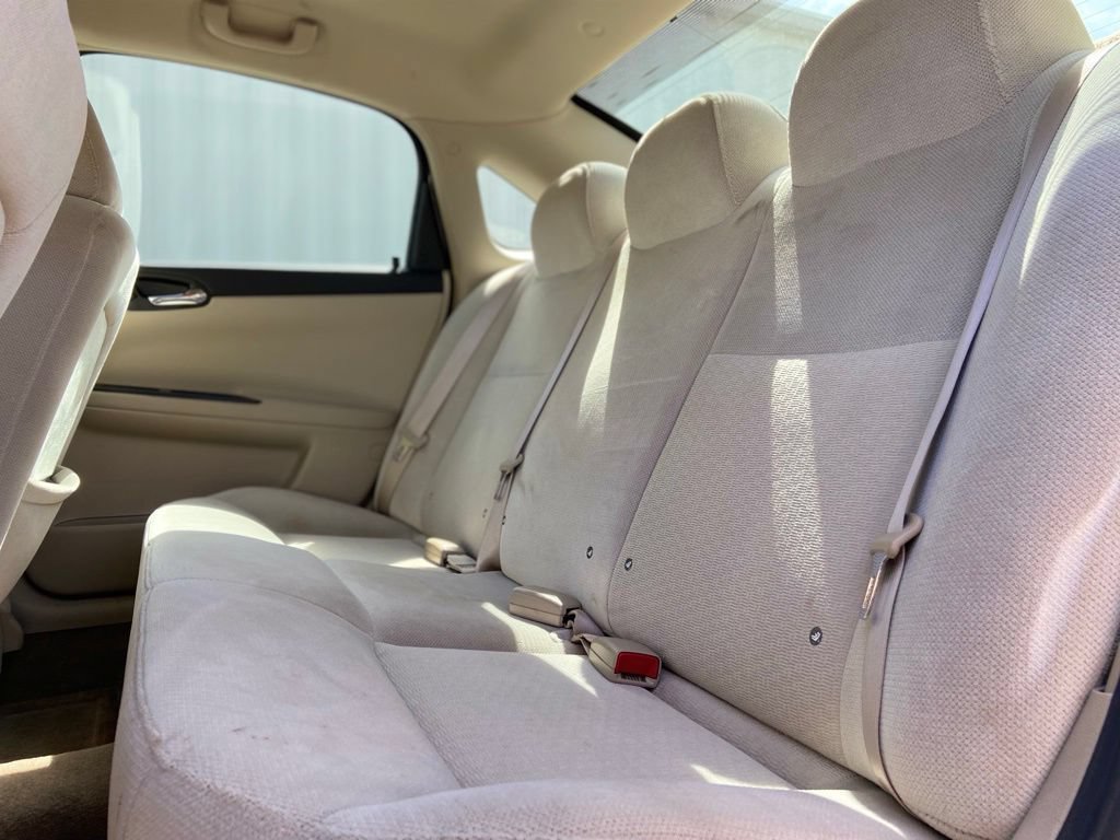 Used 2009 Chevrolet Impala LS FWD image 21