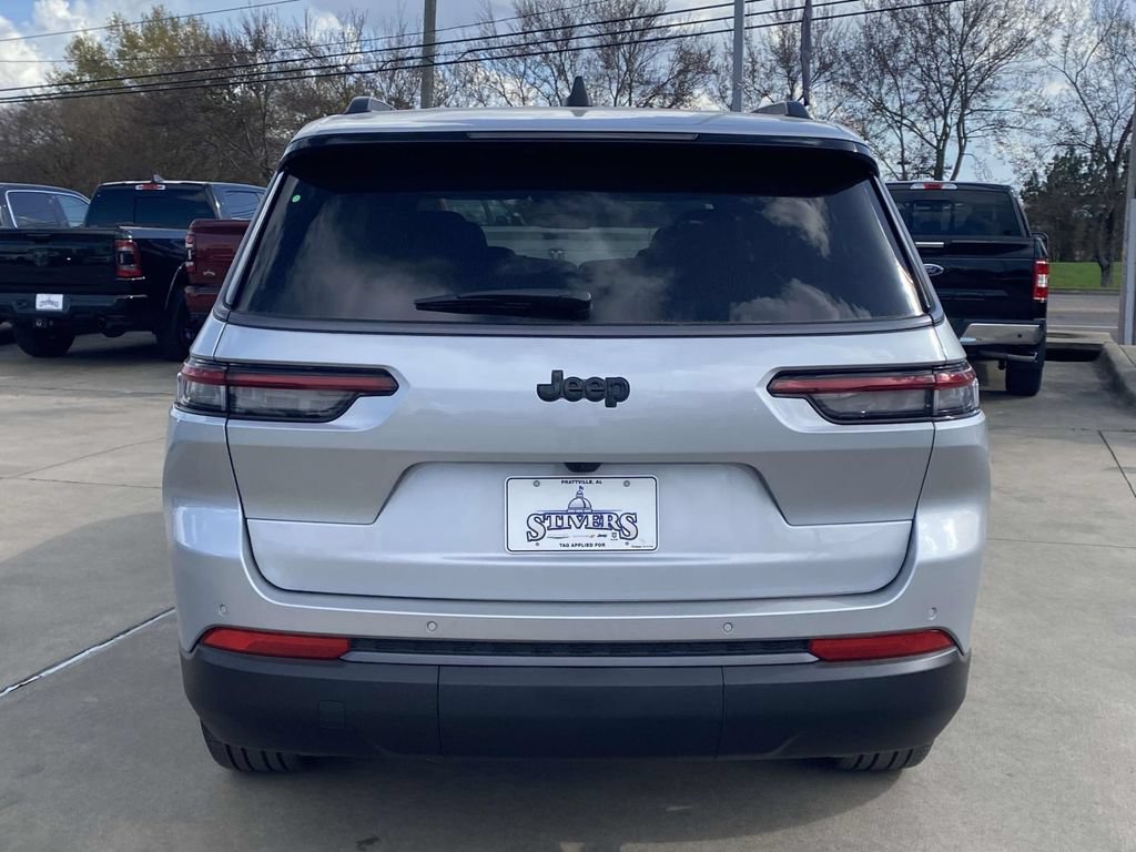 New 2026 Jeep Grand Cherokee L Limited w/ Limited Altitude Package RWD image 5