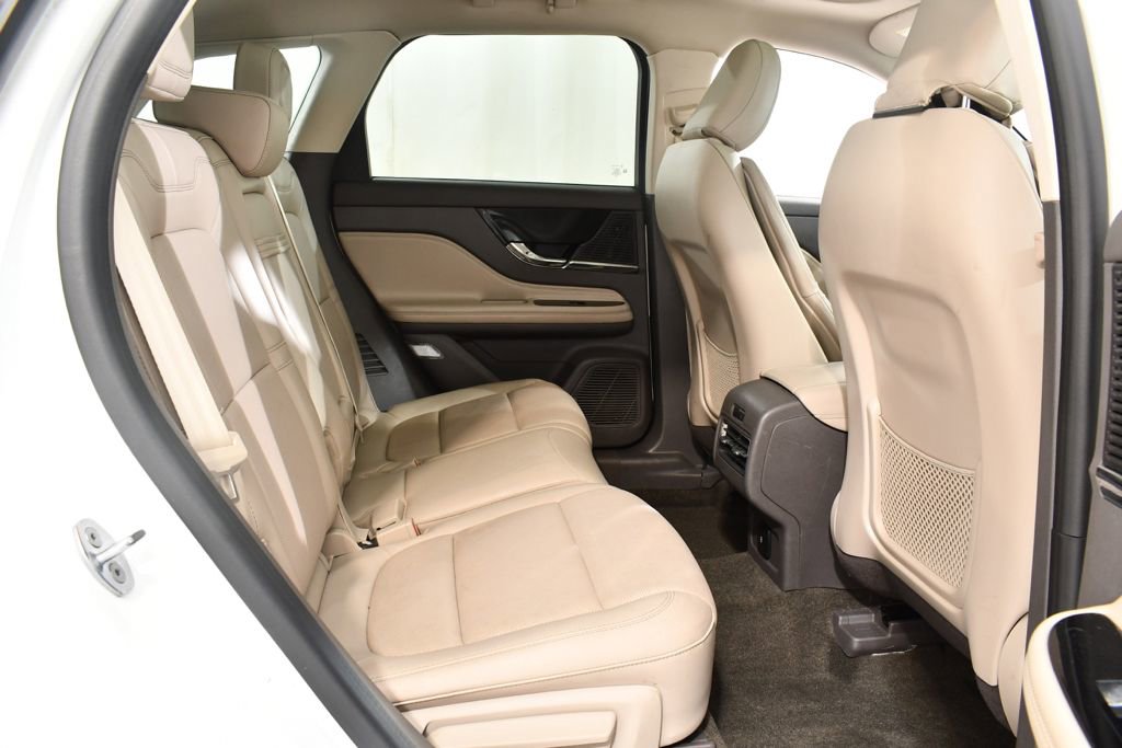 Used 2022 Lincoln Corsair AWD w/ Premium Package image 19