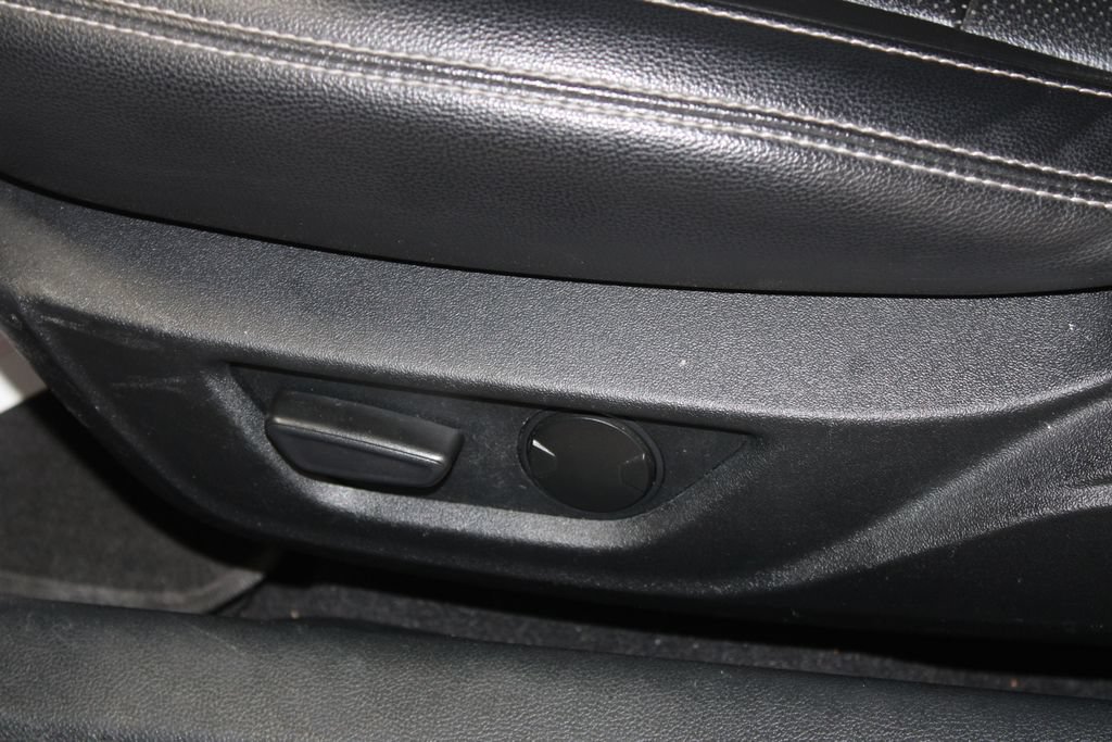 Used 2021 Ford Mustang Premium RWD image 16