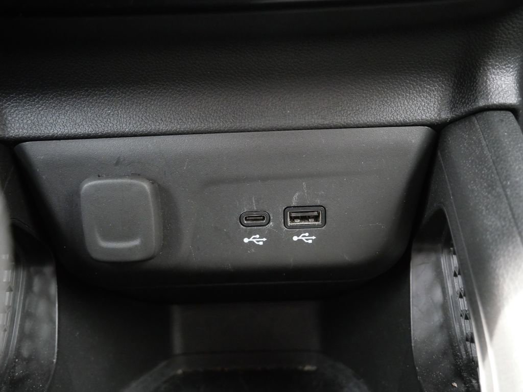 Used 2025 Chevrolet TrailBlazer LT AWD/4WD image 25