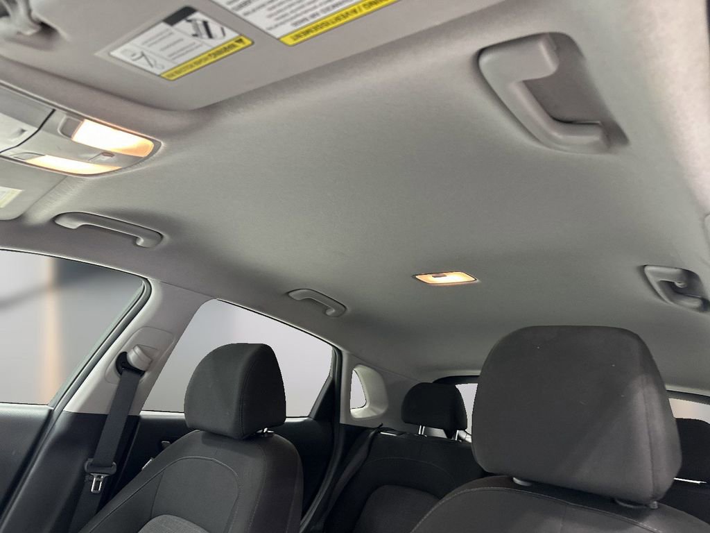 Certified 2023 Hyundai Kona SEL FWD image 8