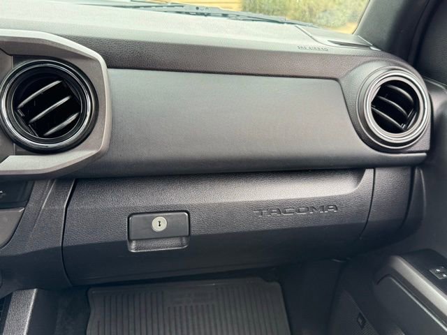 Used 2023 Toyota Tacoma TRD Off-Road image 20