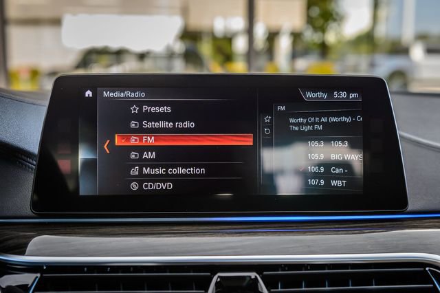 Used 2017 BMW 540i xDrive AWD/4WD image 18