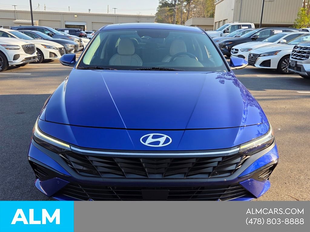 Used 2024 Hyundai Elantra Limited image 11