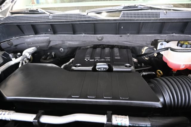 Used 2023 Chevrolet Silverado 1500 LT AWD/4WD image 28