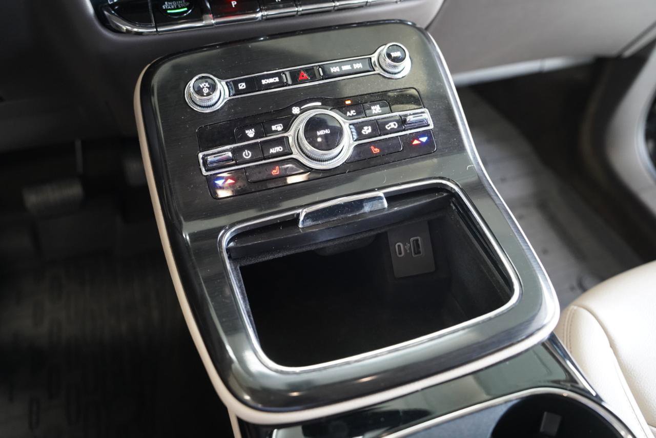 Used 2022 Lincoln Nautilus AWD w/ Premium Package image 22