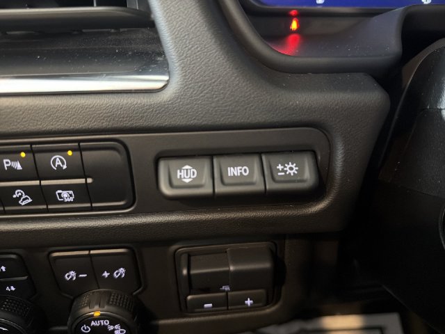 Certified 2024 Chevrolet Suburban High Country AWD/4WD image 38