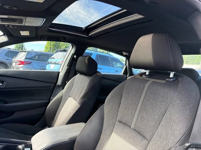 Used 2024 Honda Accord Sport image 12