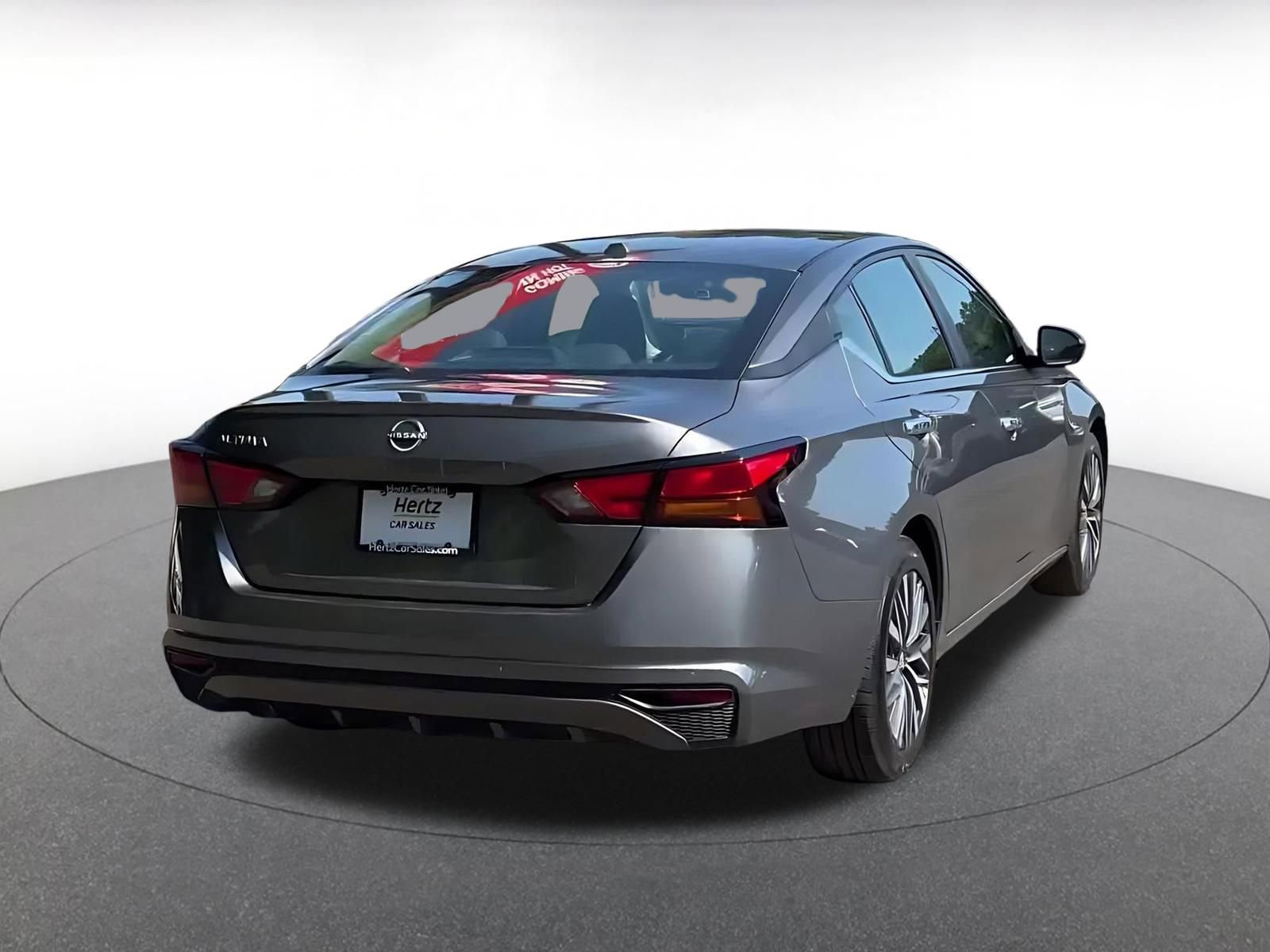 Used 2025 Nissan Altima 2.5 SV FWD image 14