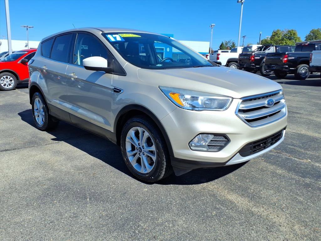 Used 2017 Ford Escape SE image 6