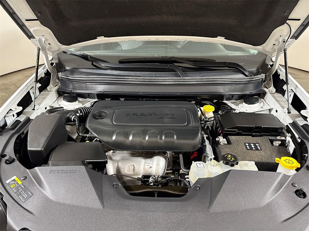 Used 2023 Jeep Cherokee Altitude Lux image 28