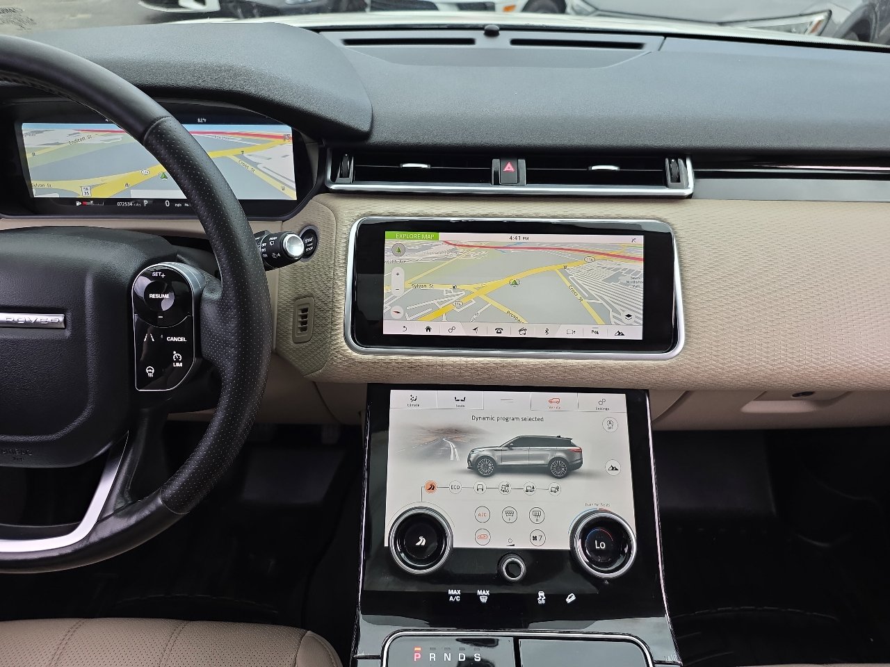 Used 2018 Land Rover Range Rover Velar S image 65