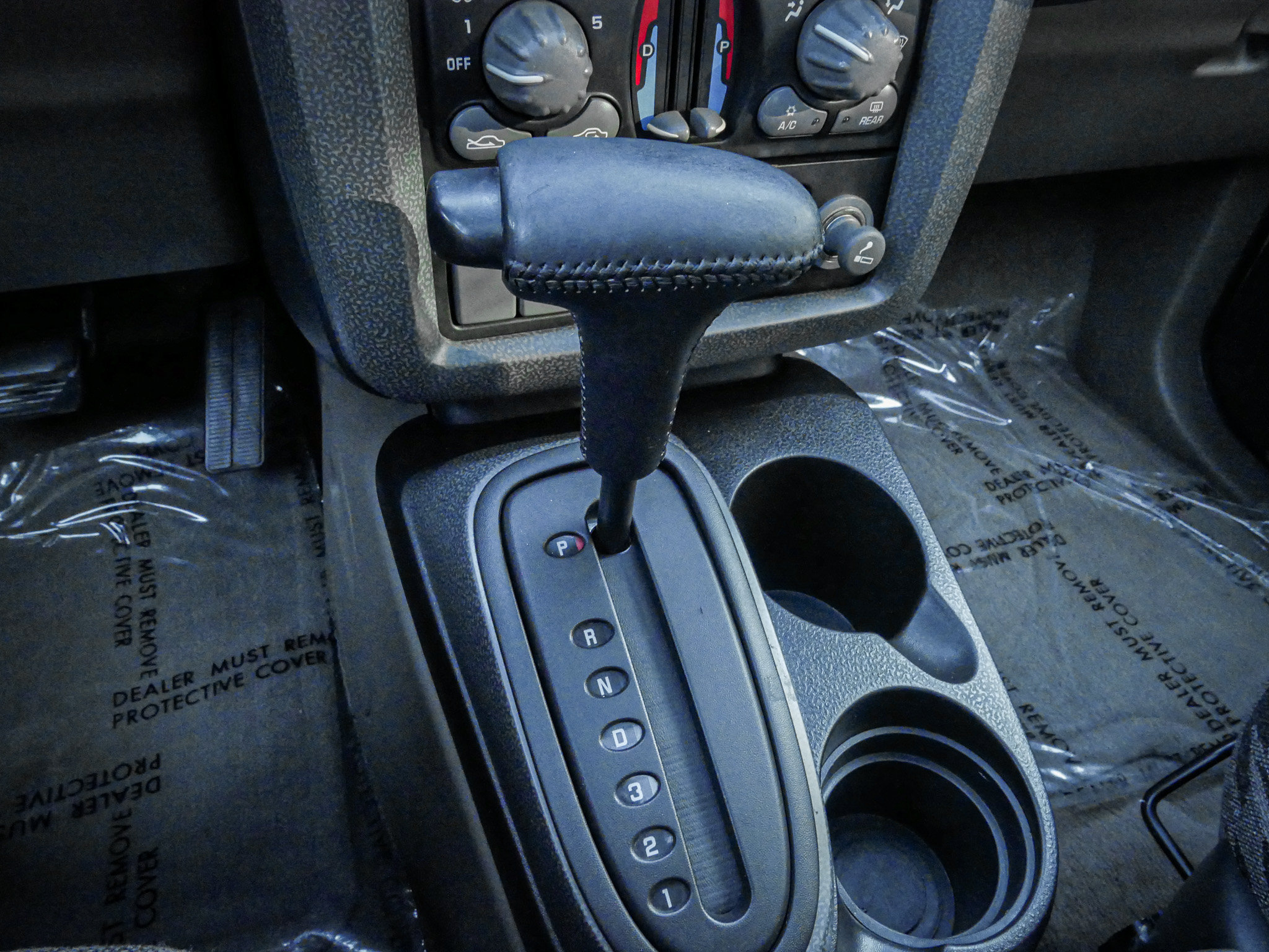 Used 2002 Pontiac Aztek 2WD image 24
