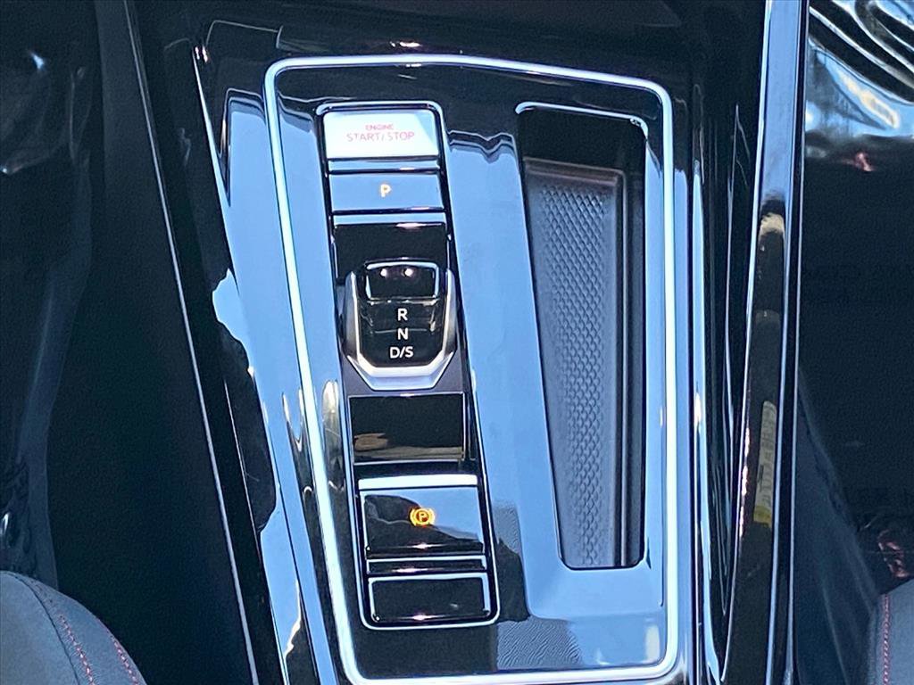 Certified 2024 Volkswagen GTI S image 9