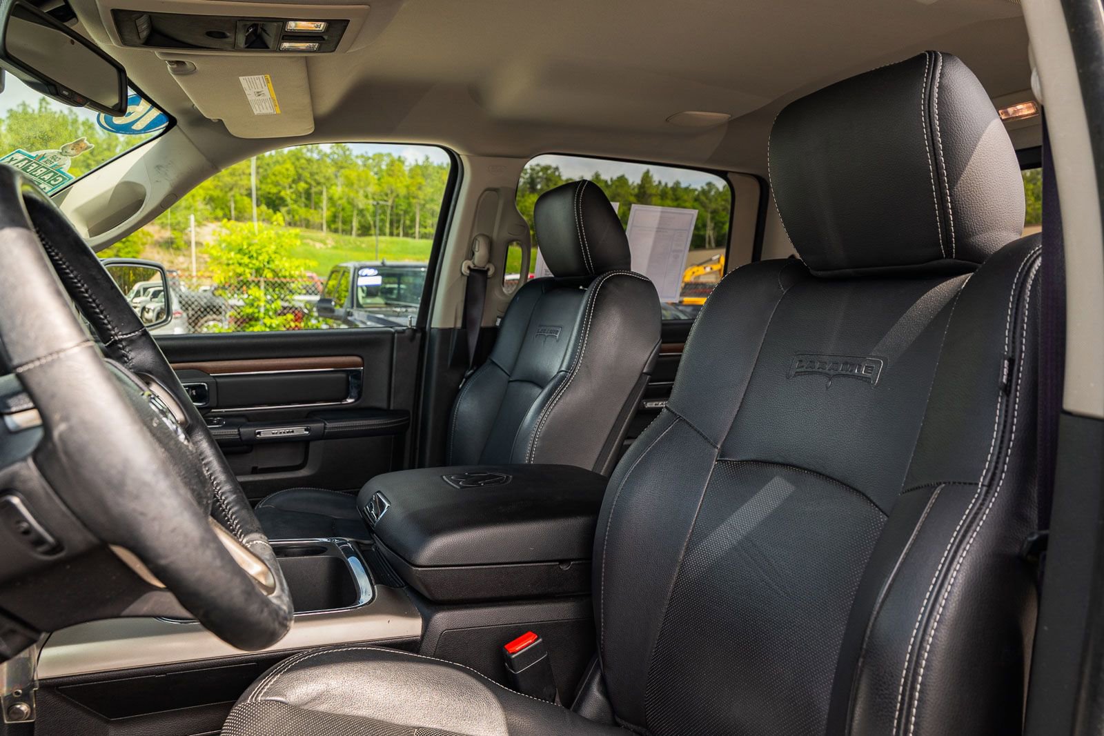 Used 2016 RAM 1500 Laramie RWD image 21