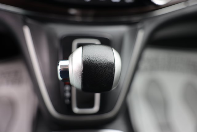 Used 2015 Honda CR-V Touring image 33