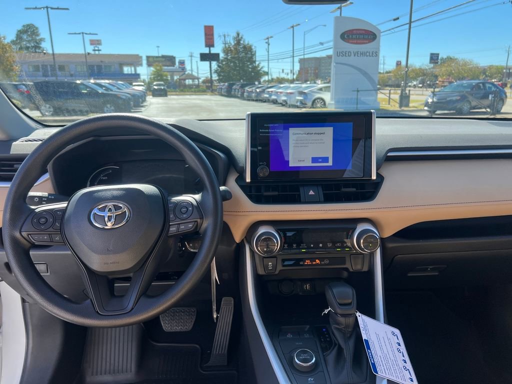 New 2025 Toyota RAV4 LE image 12
