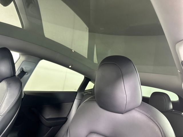 Used 2021 Tesla Model Y Long Range image 12