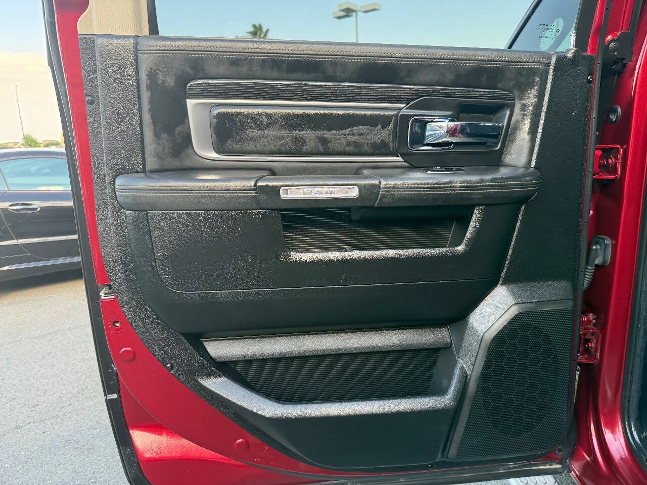 Used 2014 RAM 1500 Limited AWD/4WD image 11