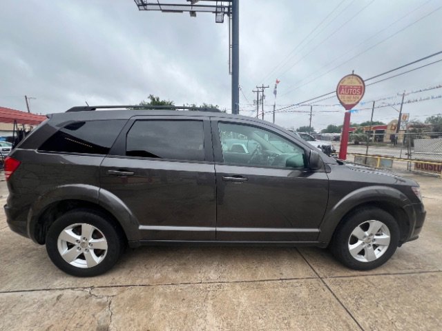 Used 2016 Dodge Journey SE w/ Flexible Seating Group FWD image 4