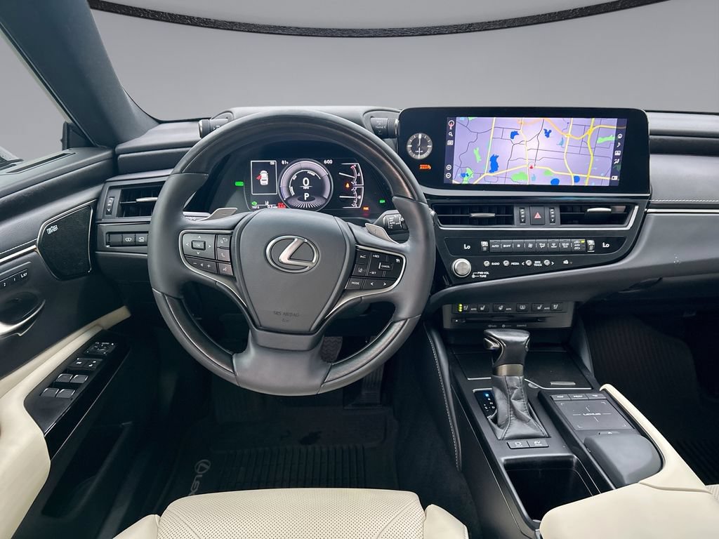 Used 2022 Lexus ES 300h Ultra Luxury w/ Accessory Package 2 FWD image 21