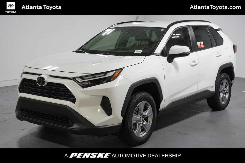 Certified 2025 Toyota RAV4 LE AWD/4WD image 1