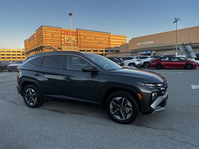 Certified 2025 Hyundai Tucson SEL image 1