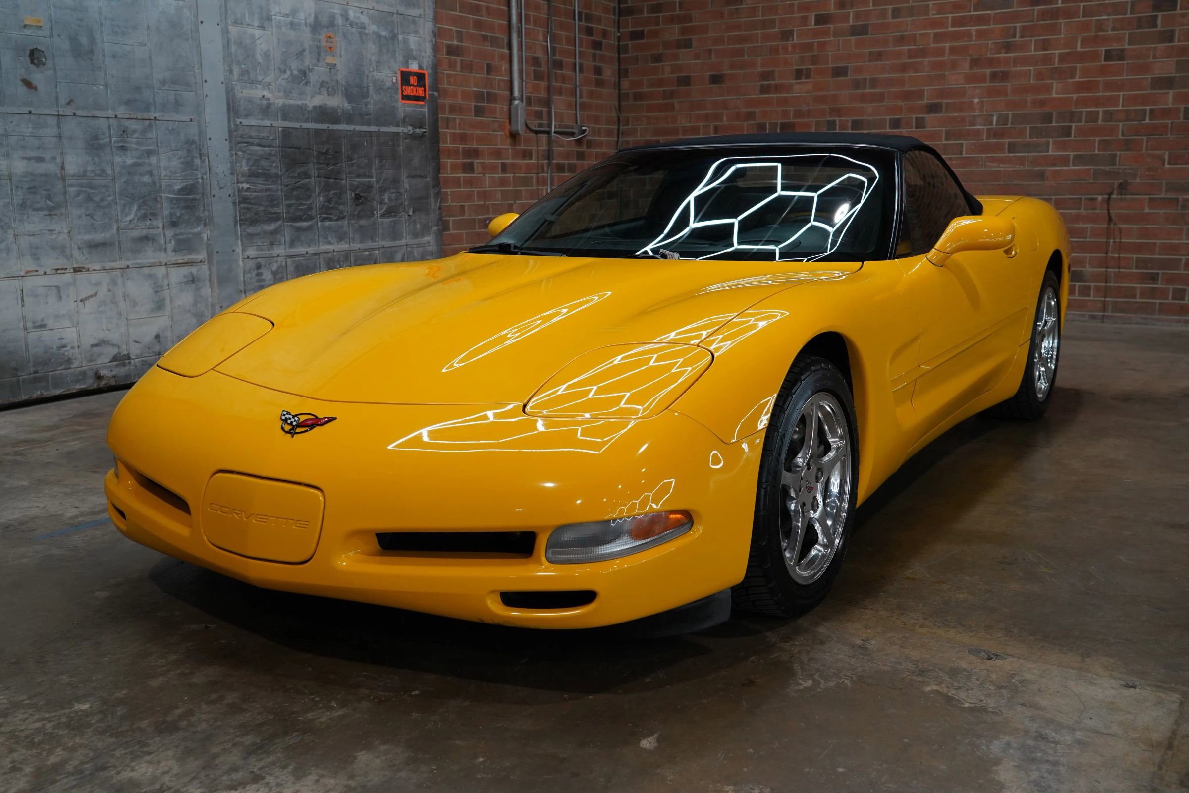 Used 2002 Chevrolet Corvette Coupe w/ Preferred Equipment Group2 RWD image 6