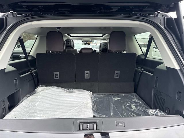 New 2026 Ford Expedition Max Platinum w/ Platinum Ultimate Package image 4