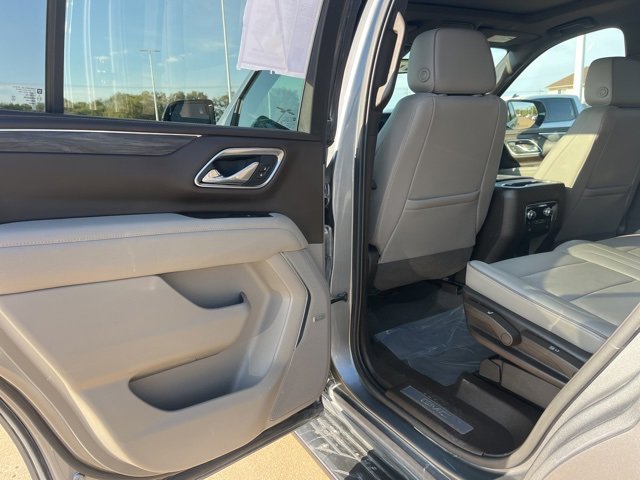 Used 2021 GMC Yukon SLT w/ SLT Premium Package image 38