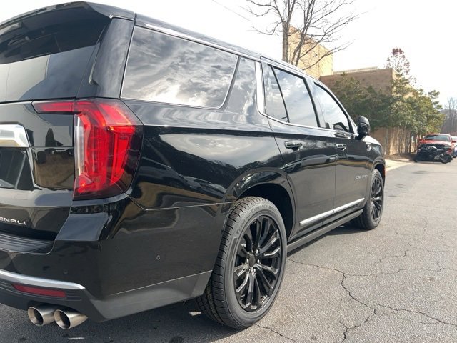 Used 2023 GMC Yukon Denali w/ Denali Reserve Package image 6