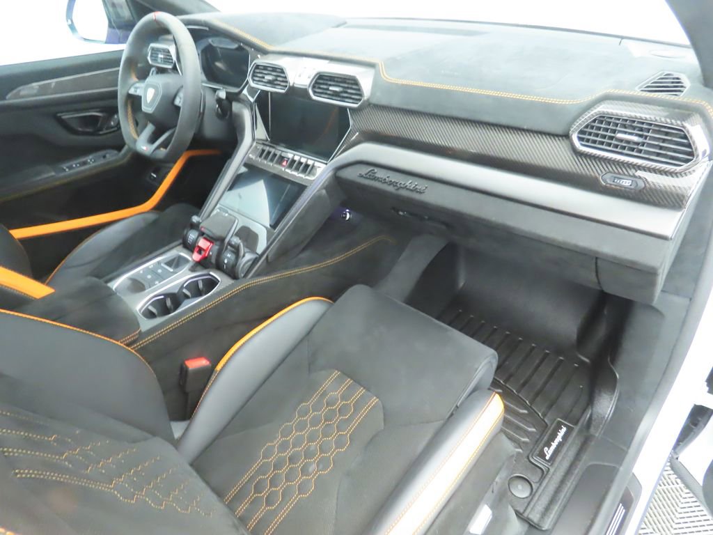 Used 2024 Lamborghini Urus Performante image 18