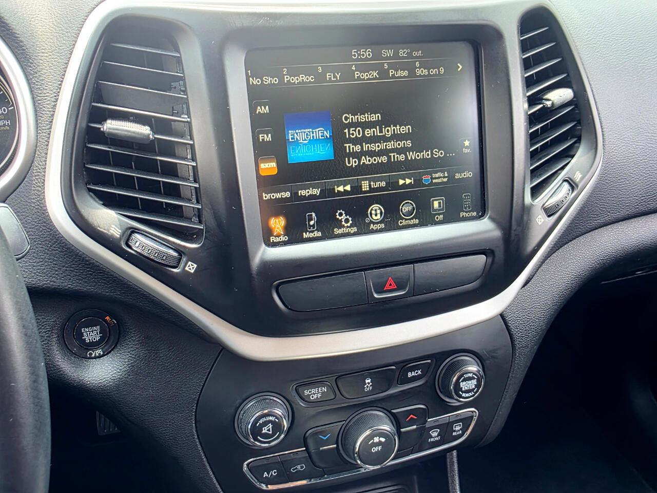 Used 2018 Jeep Cherokee Latitude Plus image 8