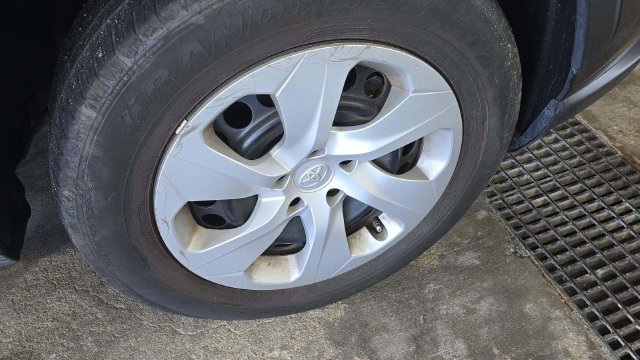Used 2025 Toyota RAV4 LE AWD/4WD image 7