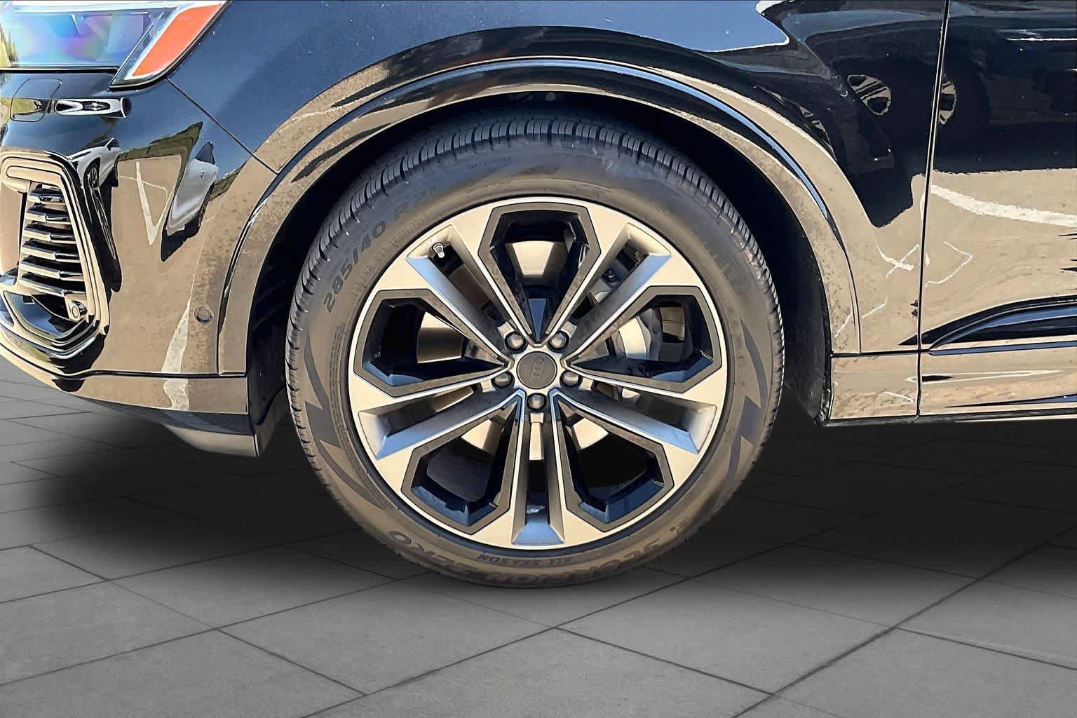 Used 2026 Audi Q7 3.0T Premium Plus AWD/4WD image 10