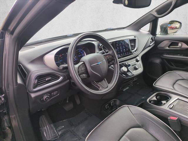 Used 2019 Chrysler Pacifica Limited w/ Advanced Safetytec Group FWD image 10