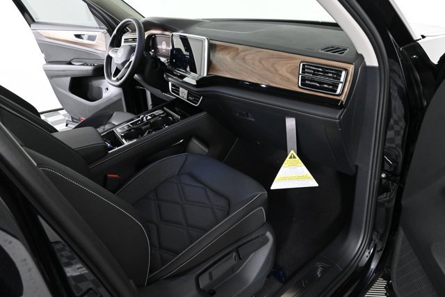 New 2026 Volkswagen Atlas SE image 11