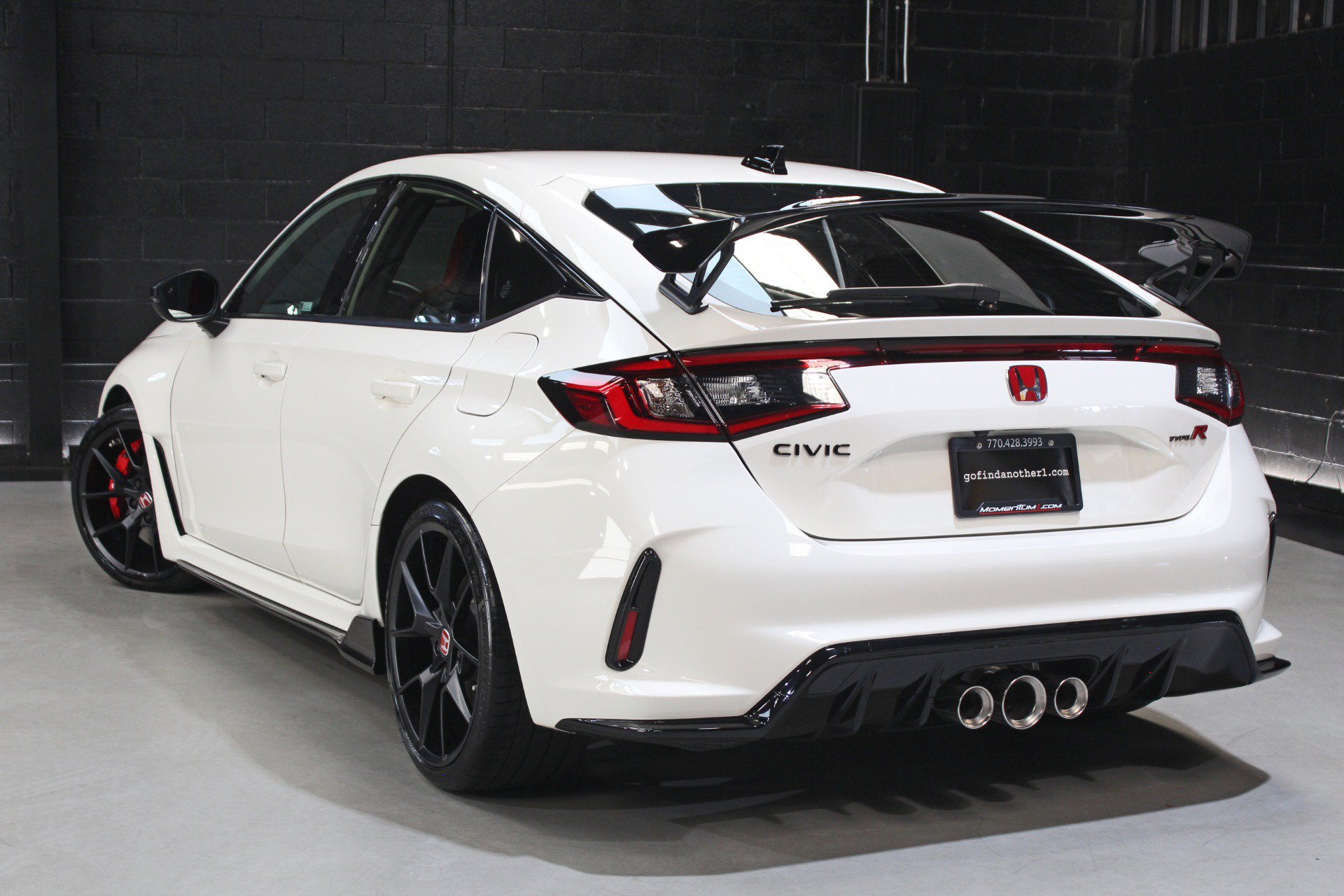 Used 2024 Honda Civic Type R image 9