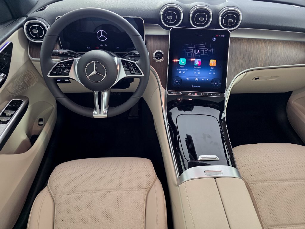 New 2027 Mercedes-Benz GLC 300 image 10