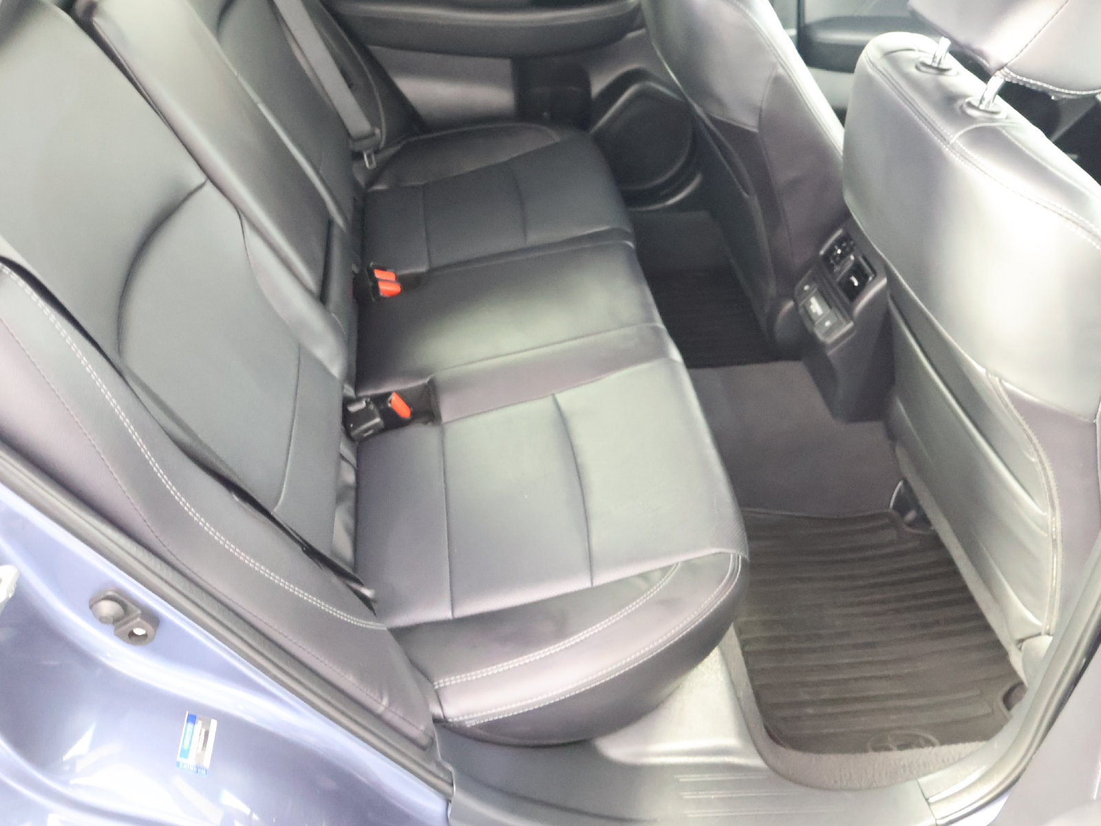 Used 2018 Subaru Outback 3.6R Limited AWD/4WD image 46