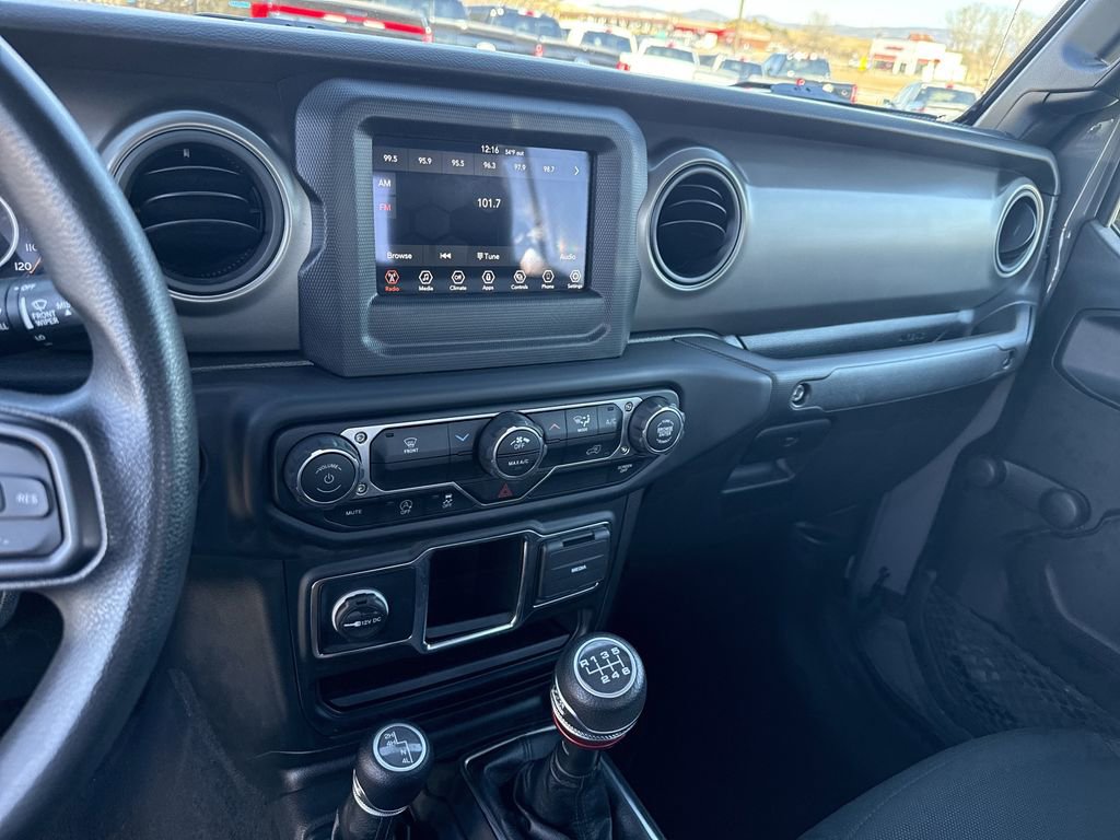 Used 2022 Jeep Gladiator Sport w/ Trailer Tow Package image 28