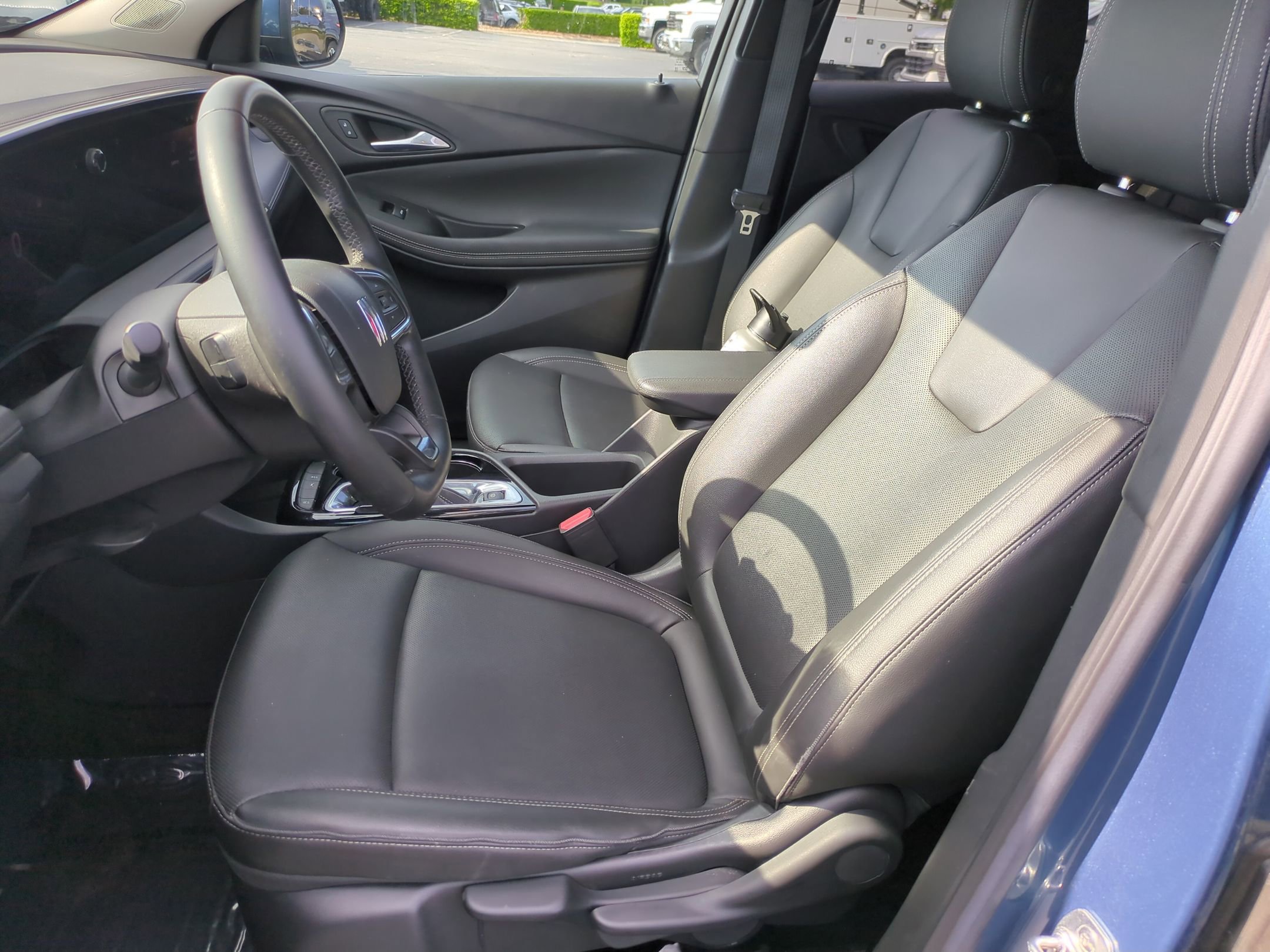 Certified 2024 Buick Encore GX Sport Touring w/ LPO, Trailering Package FWD image 16