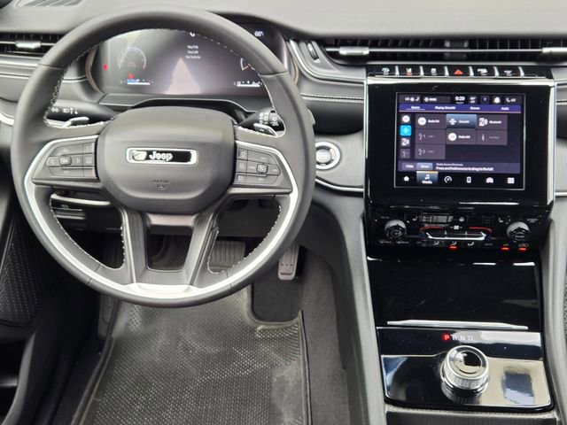 Certified 2024 Jeep Grand Cherokee Altitude AWD/4WD image 34
