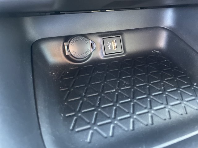 Used 2024 Toyota RAV4 XLE w/ Convenience Package FWD image 21