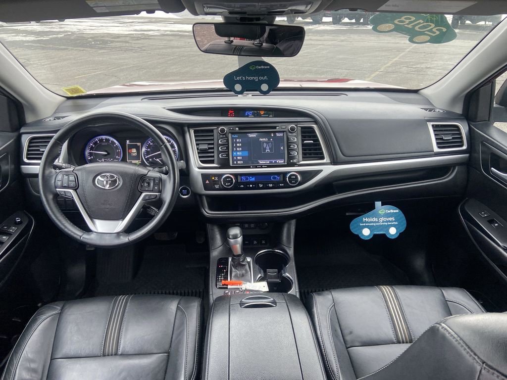 Used 2018 Toyota Highlander SE w/ Protection Package #3 image 21