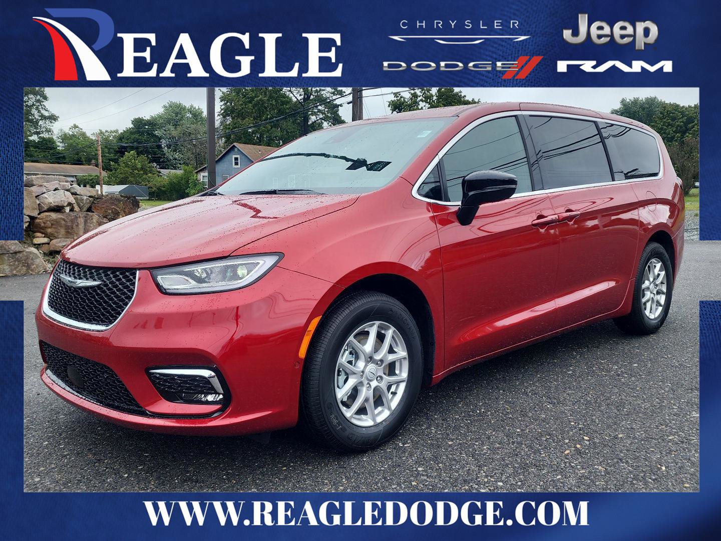 New 2026 Chrysler Pacifica Select