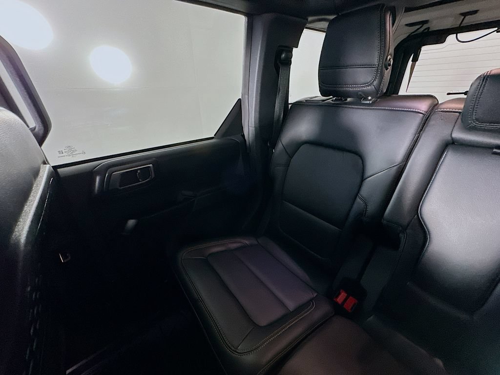 Used 2025 Ford Bronco Badlands AWD/4WD image 12