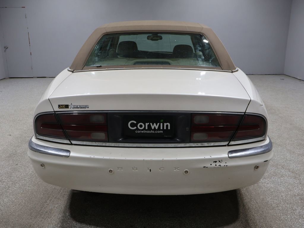 Used 2004 Buick Park Avenue w/ Prestige Feature Package FWD image 12